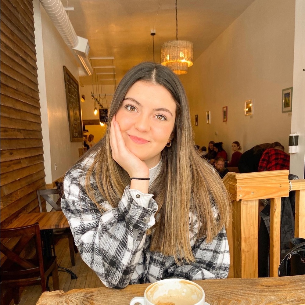 Meet your Posher, Karlie